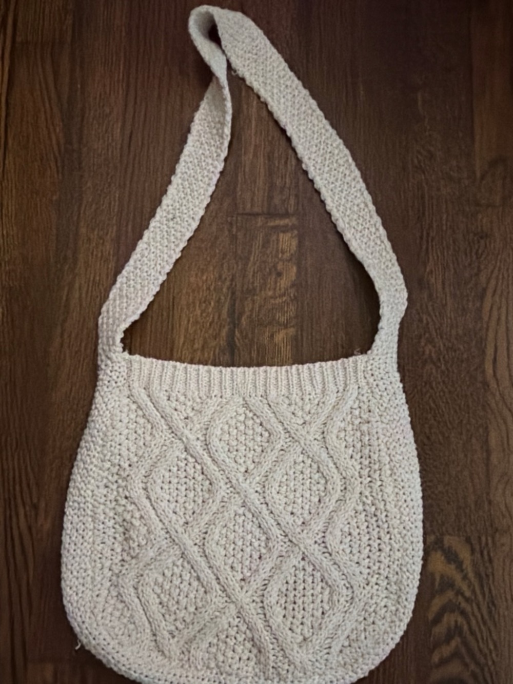 Cream Cable-Knit Shoulder Bag with Textured Diamond Pattern